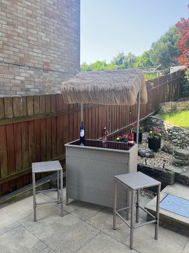 Outside bar with - outside, 2
